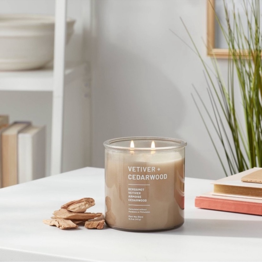 Project 62  Vetiver + Cedarwood Scented Scented 14.5 oz.